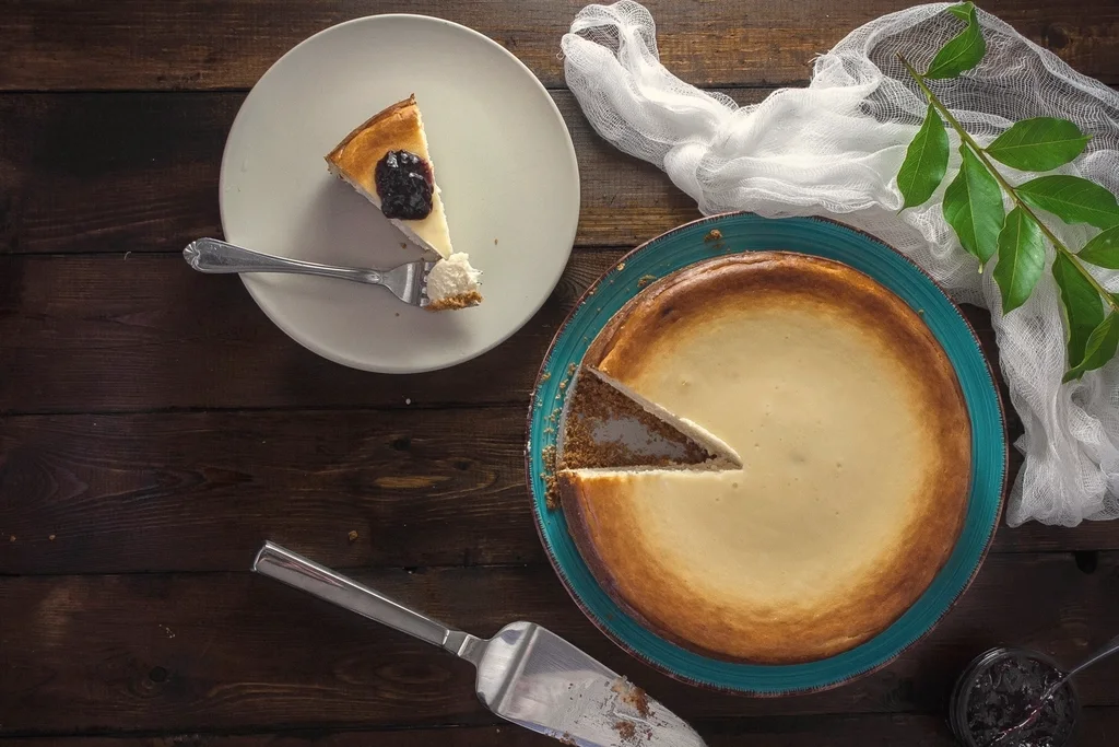 Basque cheesecake with a slice cut out